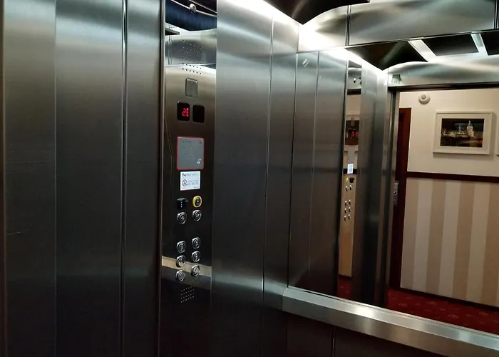 Stare Miasto Hotell 3*